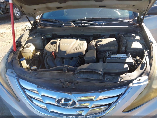 2013 Hyundai Sonata Gls მანქანა იყიდება აუქციონზე, vin: 5NPEB4ACXDH752572, აუქციონის ნომერი: 44029572