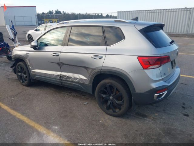 2022 VOLKSWAGEN TAOS 3VVSX7B22NM050559 Photo 2