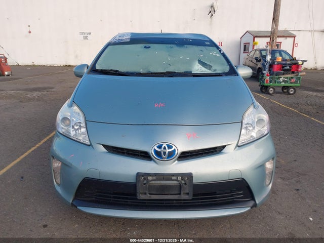 Toyota Prius Three 2014 JTDKN3DU4E1736708 Image 12