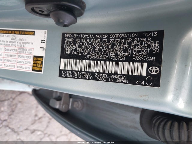 Toyota Prius Three 2014 JTDKN3DU4E1736708 Image 9