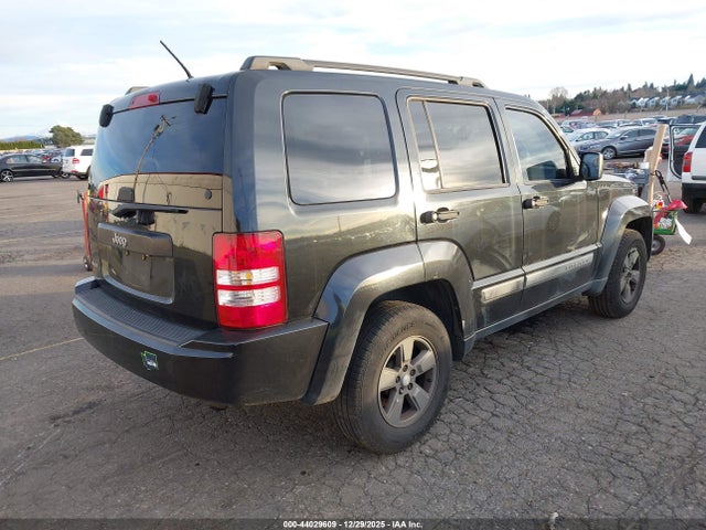 44029609 :رقم المزاد ، 1J4PN2GK9AW182549 vin ، 2010 Jeep Liberty Sport مزاد بيع