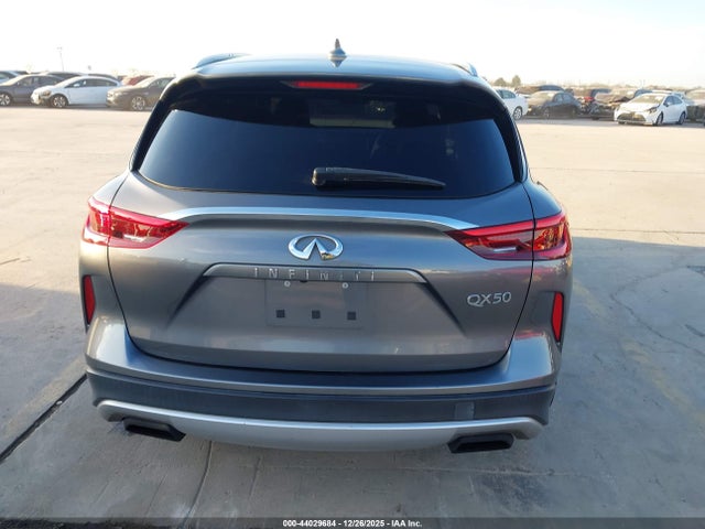 3PCAJ5M14KF136878 Infiniti Qx50 Luxe