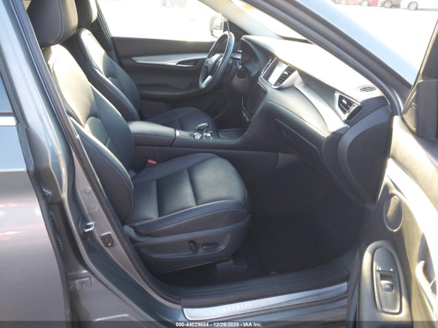 3PCAJ5M14KF136878 Infiniti Qx50 Luxe