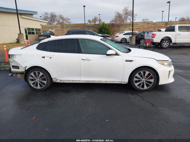 5XXGW4L21GG051601 KIA Optima Sx Turbo