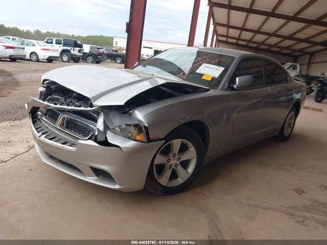44029762 :رقم المزاد ، 2C3CDXBG5EH342569 vin ، 2014 Dodge Charger Se مزاد بيع