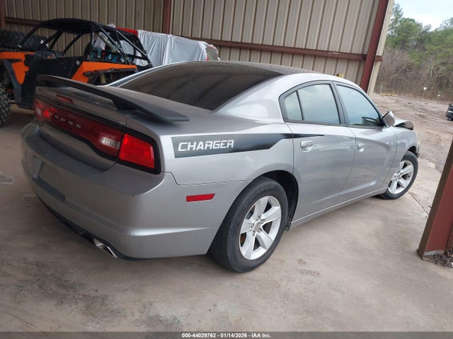 44029762 :رقم المزاد ، 2C3CDXBG5EH342569 vin ، 2014 Dodge Charger Se مزاد بيع