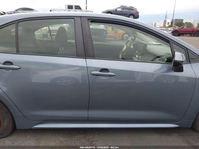 JTDEAMDE8NJ054129 Toyota Corolla Hybrid Le