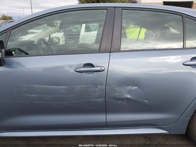 JTDEAMDE8NJ054129 Toyota Corolla Hybrid Le