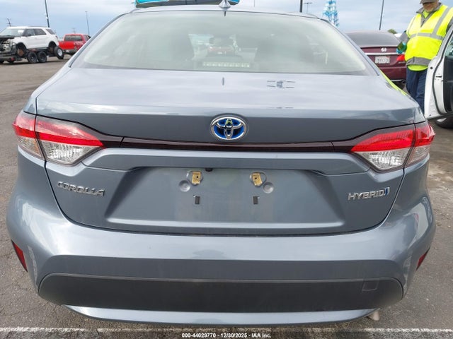 JTDEAMDE8NJ054129 Toyota Corolla Hybrid Le