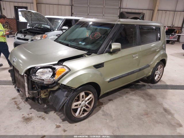 2010 KIA SOUL KNDJT2A22A7084497 Photo 1