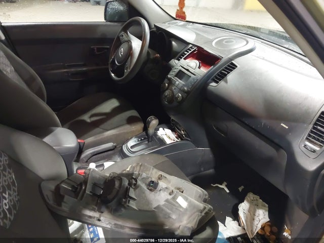 2010 KIA SOUL KNDJT2A22A7084497 Photo 4
