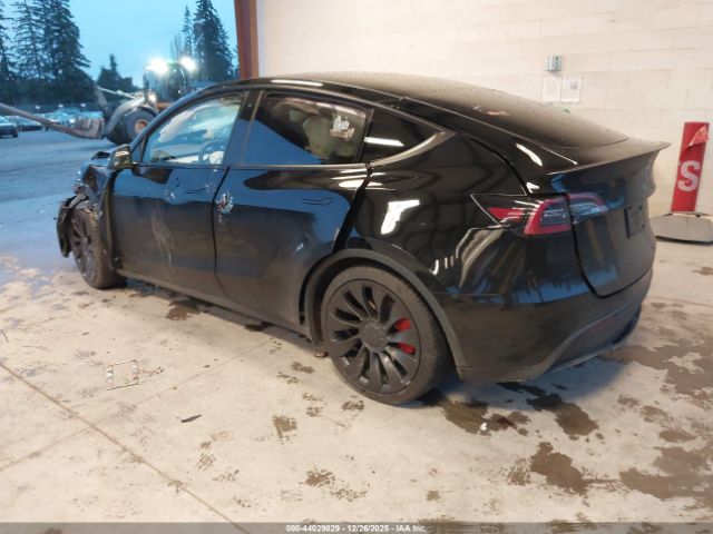 2022 TESLA MODEL Y 7SAYGDEF5NF544489 Photo 2
