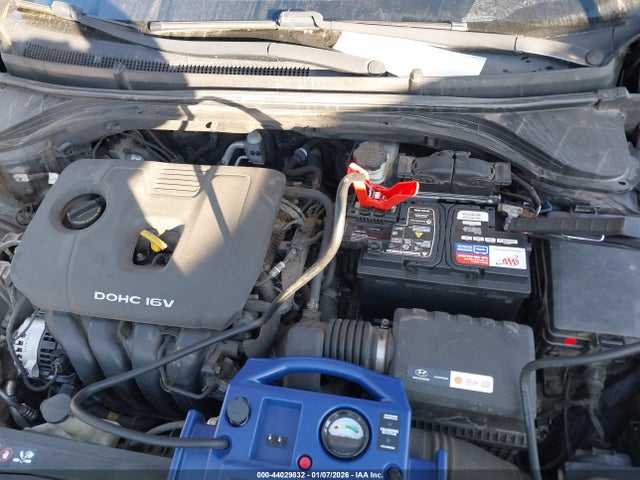 44029832 :رقم المزاد ، 5NPD84LF1JH326122 vin ، 2018 Hyundai Elantra Sel مزاد بيع