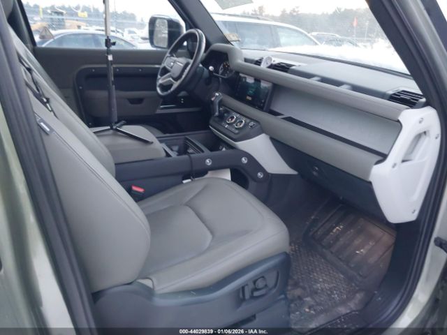 2023 LAND ROVER DEFENDER SALEJ6EX2P2171786 Photo 4
