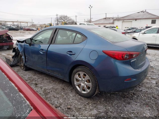 2017 MAZDA MAZDA3 3MZBN1U77HM155366 Photo 2