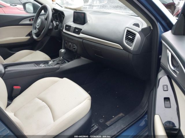 2017 MAZDA MAZDA3 3MZBN1U77HM155366 Photo 4