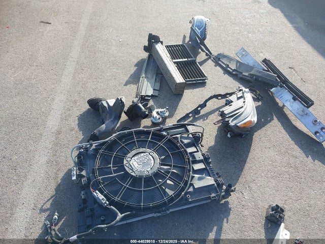 2GNAXUEV9K6293135 Chevrolet EQUINOX LT