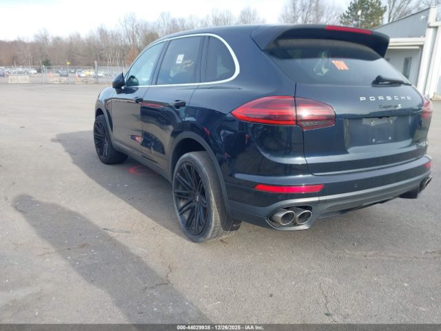 2015 PORSCHE CAYENNE WP1AB2A21FLA56240 Photo 2