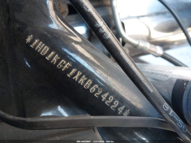 2019 HARLEY-DAVIDSON FLTRU 1HD1KGF1XKB624224 Photo 9