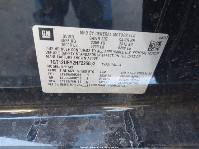 44029984 :رقم المزاد ، 1GT12UEY2HF226652 vin ، 2017 Gmc Sierra 2500hd Denali مزاد بيع