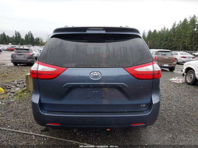 5TDKZ3DC4HS851134 Toyota Sienna Le 8 Passenger