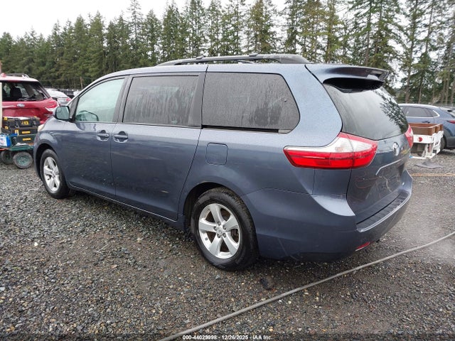 5TDKZ3DC4HS851134 Toyota Sienna Le 8 Passenger
