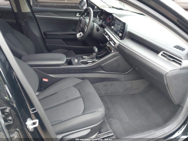 Продажа на аукционе авто 2022 Kia K5 Lxs, vin: 5XXG14J28NG084769, номер лота: 44030053
