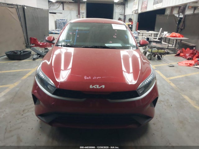 3KPF24AD7NE489573 KIA Forte Lxs