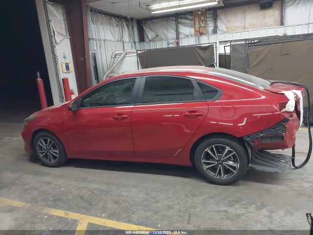 3KPF24AD7NE489573 KIA Forte Lxs