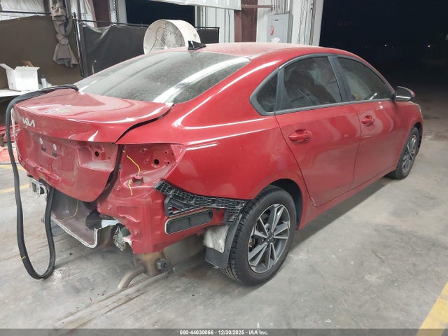 3KPF24AD7NE489573 KIA Forte Lxs