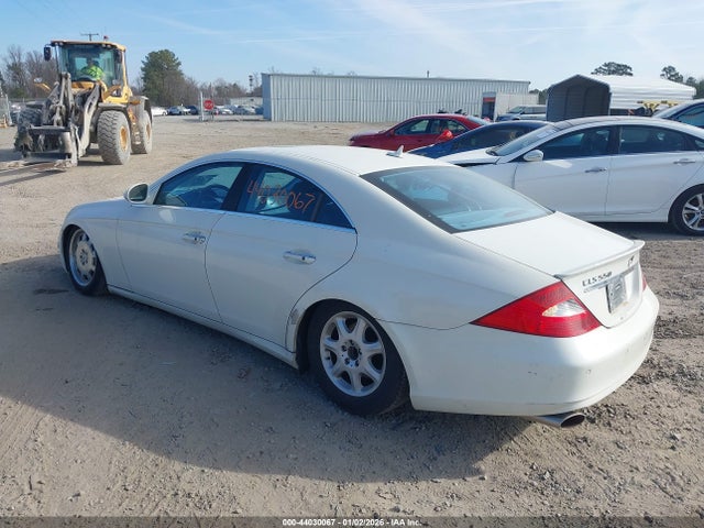 2007 MERCEDES-BENZ CLS 550 WDDDJ72X27A083765 Photo 2