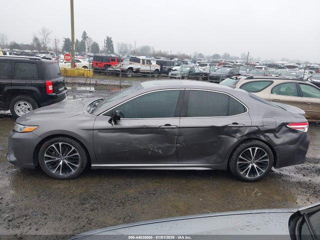 4T1B11HK5JU504583 Toyota CAMRY SE