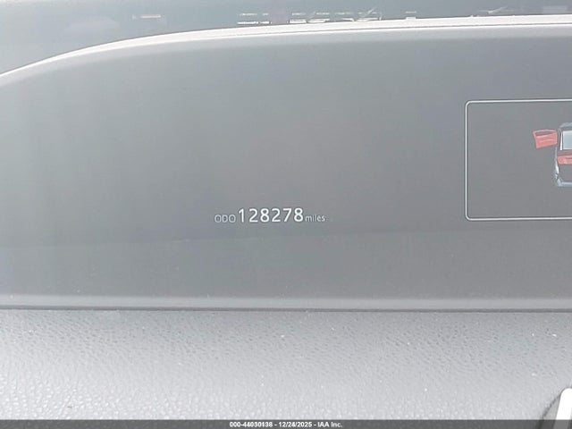 Aukcja sprzedaży 2017 Toyota Prius Two, vin: JTDKBRFU1H3545944, numer aukcji: 44030138