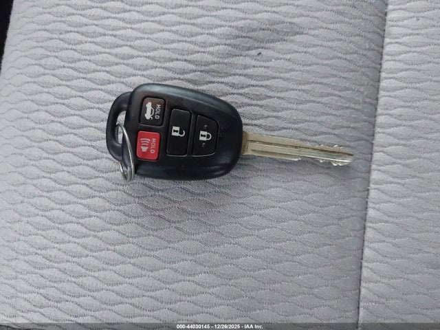 Toyota Corolla Le Plus 2015 2T1BURHE2FC307637 Image 11