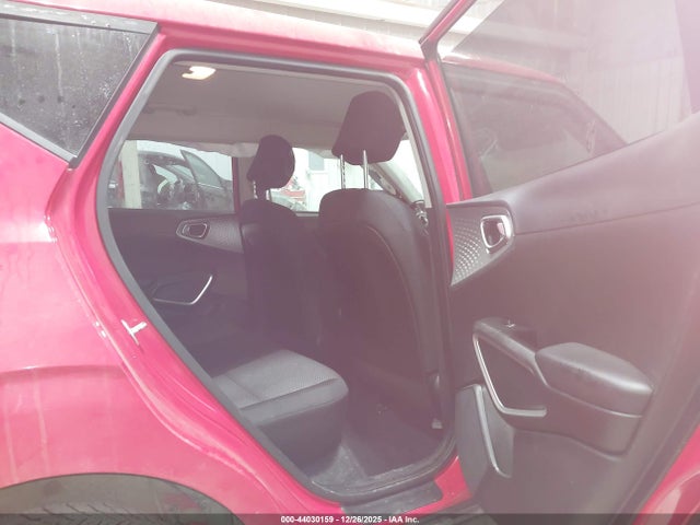 KNDJ23AU9L7123714 KIA SOUL LX