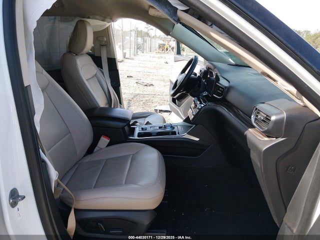 2022 FORD EXPLORER 1FMSK8FH0NGB03055 Photo 4