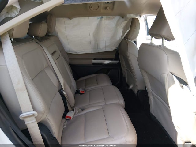 2022 FORD EXPLORER 1FMSK8FH0NGB03055 Photo 7