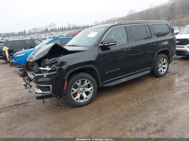 2022 JEEP WAGONEER 1C4SJVBT4NS205472 Photo 1