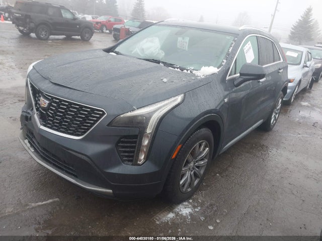 2019 CADILLAC XT4 1GYFZCR48KF108223 Photo 1