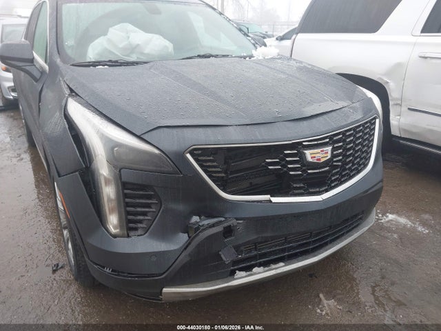 2019 CADILLAC XT4 1GYFZCR48KF108223 Photo 5