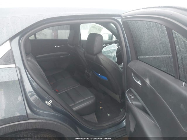 2019 CADILLAC XT4 1GYFZCR48KF108223 Photo 7