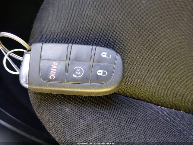 2018 Jeep Renegade Latitude Fwd მანქანა იყიდება აუქციონზე, vin: ZACCJABB9JPJ35579, აუქციონის ნომერი: 44030192