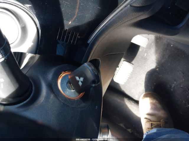 2017 MITSUBISHI OUTLANDER JA4AD2A39HZ065234 Photo 10