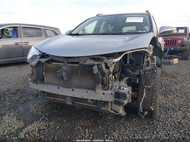 JTMDFREV6JJ211708 Toyota Rav4 Limited