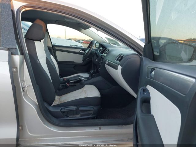 2015 VOLKSWAGEN JETTA 3VWLA7AJ3FM263175 Photo 4