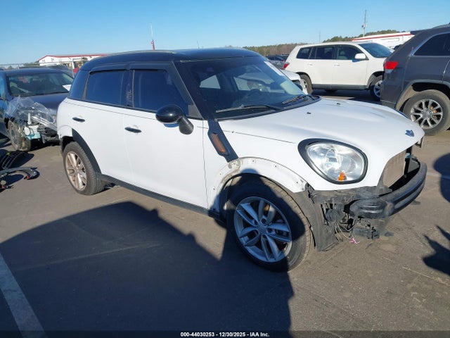 2011 MINI COOPER COUNTRYMAN WMWZB3C52BWH95417