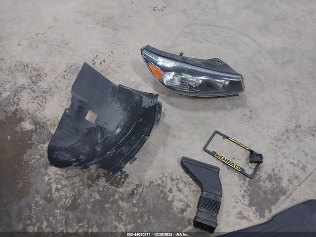 5XYPG4A37LG635760 KIA Sorento 2.4l Lx