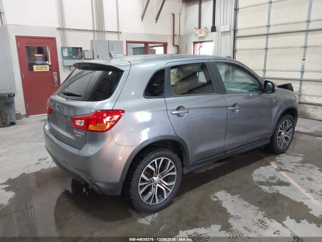 2017 MITSUBISHI OUTLANDER SPORT JA4AR3AU5HZ063612 Photo 3