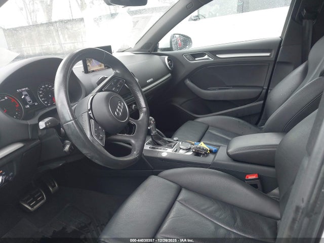 WAUAUGFFXJ1040964 Audi A3 2.0t Premium/2.0t Tech Premium