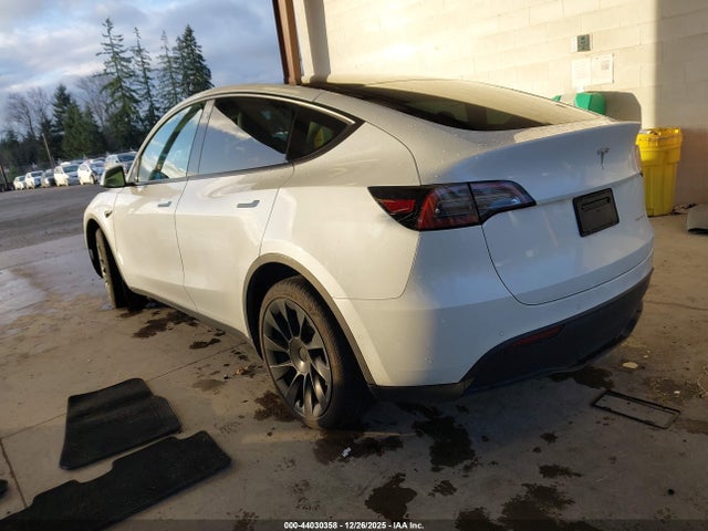 2022 TESLA MODEL Y 7SAYGDEE4NF546533 Photo 2